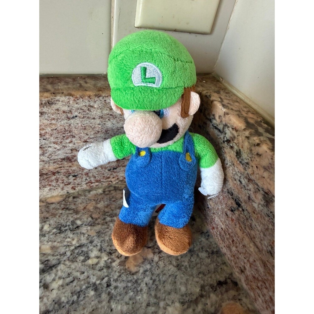 Luigi Nintendo Super Mario Bros 8.5” Plush Stuffed Toy Video Game Character